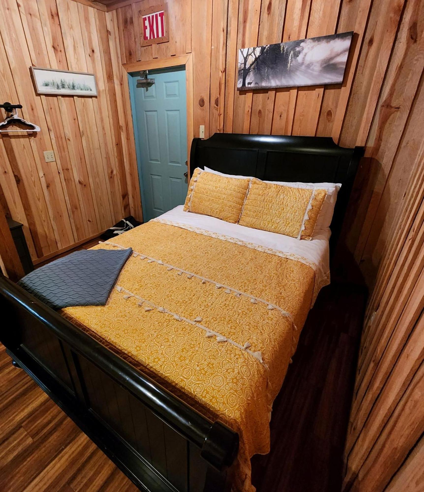Unique Country Cabin Meets Farmhouse Modern!!! Mena Екстер'єр фото