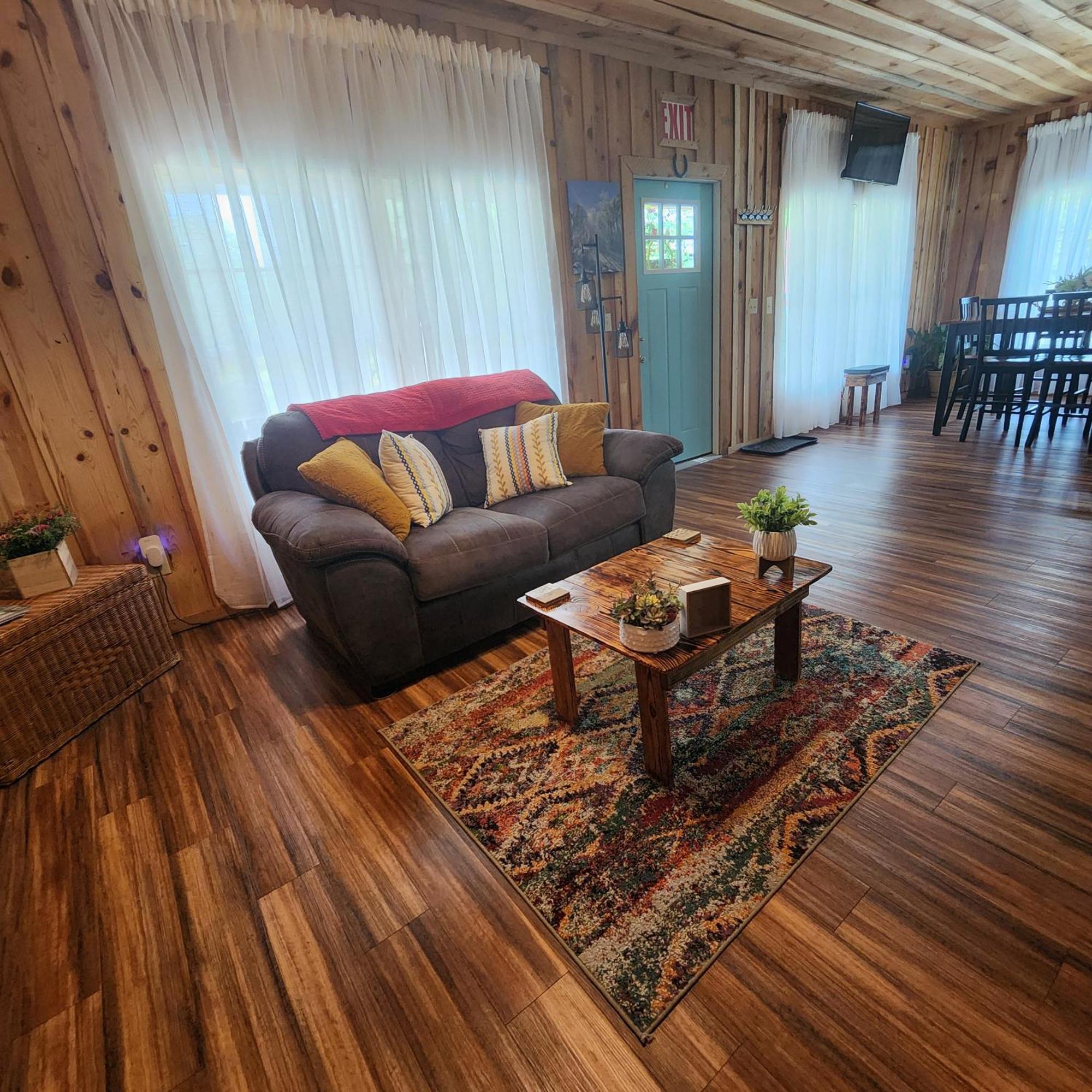 Unique Country Cabin Meets Farmhouse Modern!!! Mena Екстер'єр фото