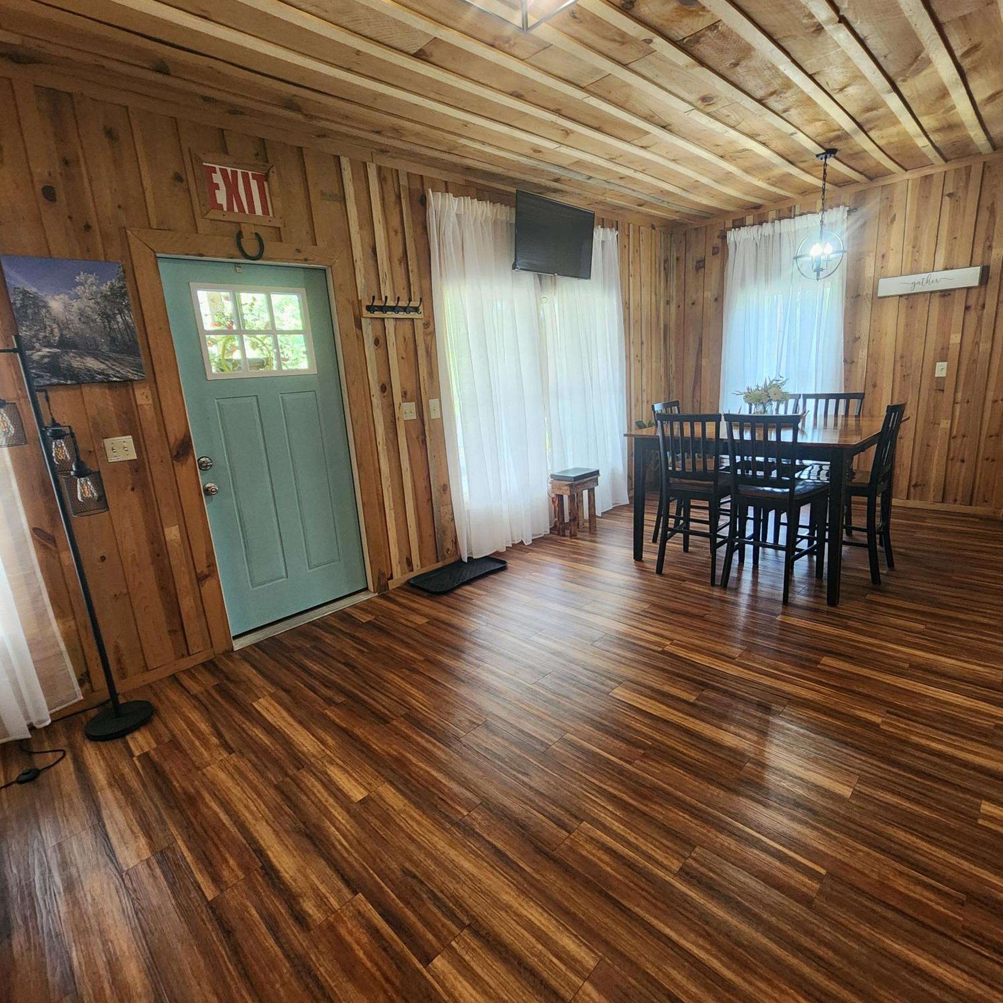 Unique Country Cabin Meets Farmhouse Modern!!! Mena Екстер'єр фото