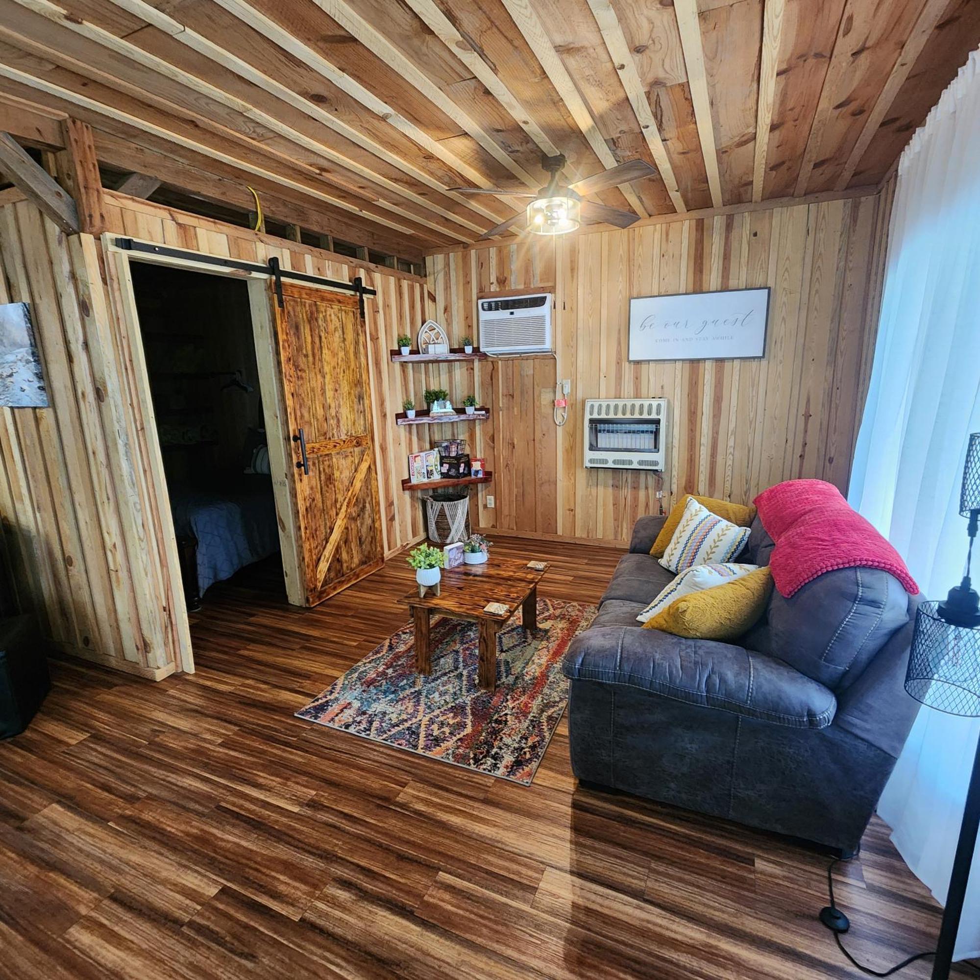 Unique Country Cabin Meets Farmhouse Modern!!! Mena Екстер'єр фото