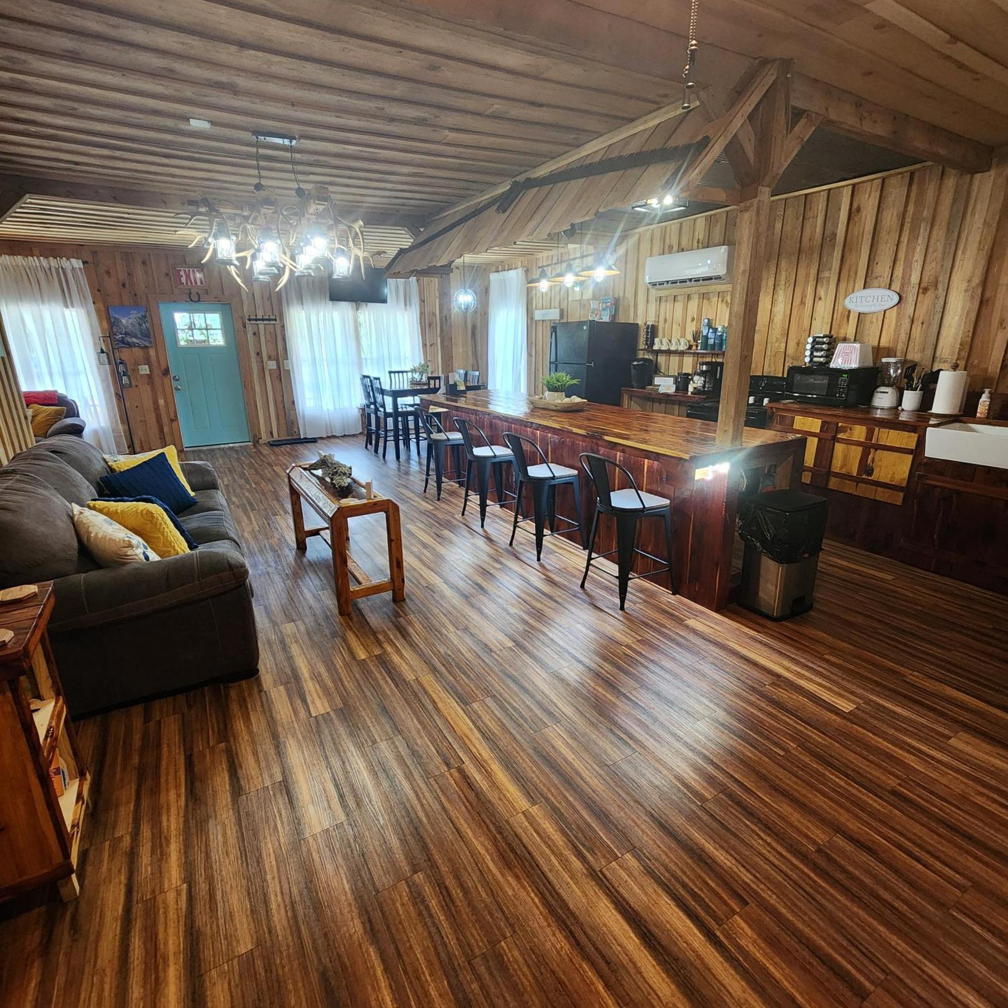 Unique Country Cabin Meets Farmhouse Modern!!! Mena Екстер'єр фото