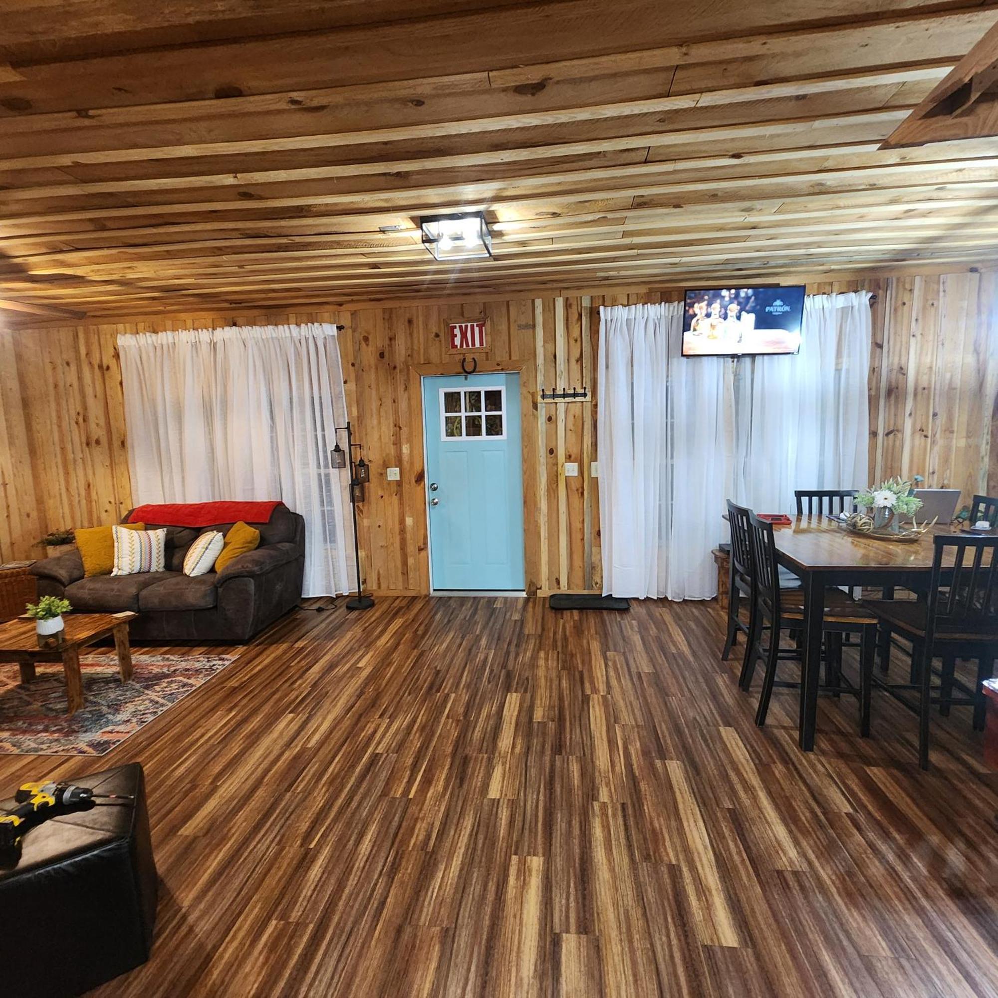 Unique Country Cabin Meets Farmhouse Modern!!! Mena Екстер'єр фото