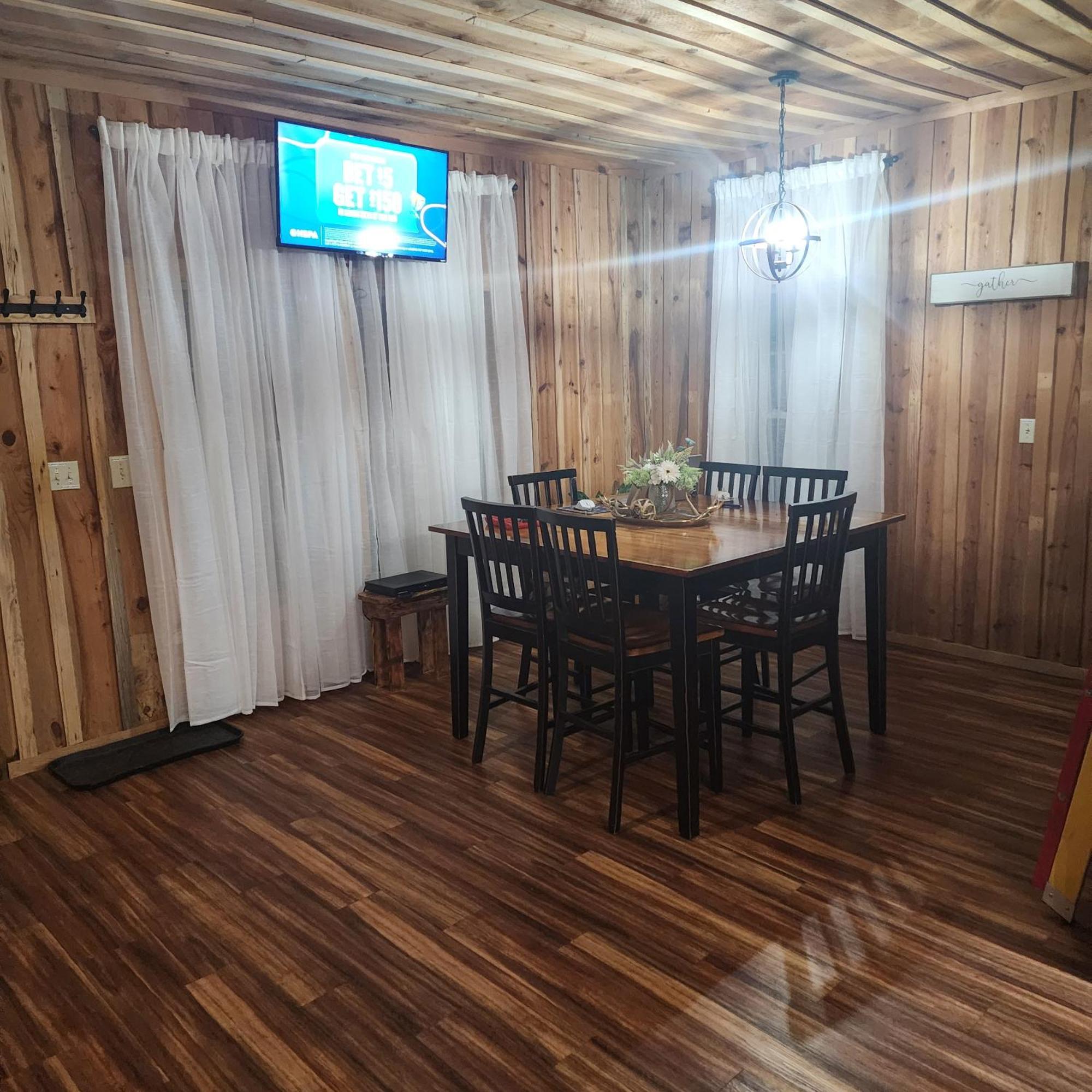 Unique Country Cabin Meets Farmhouse Modern!!! Mena Екстер'єр фото